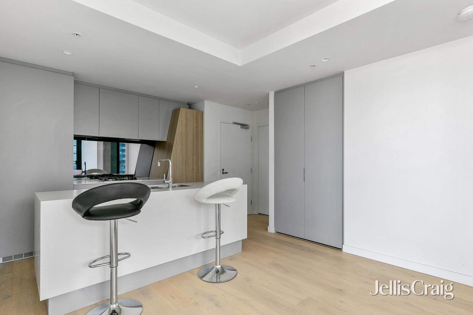 1005/1 Joseph Road, Footscray image 3