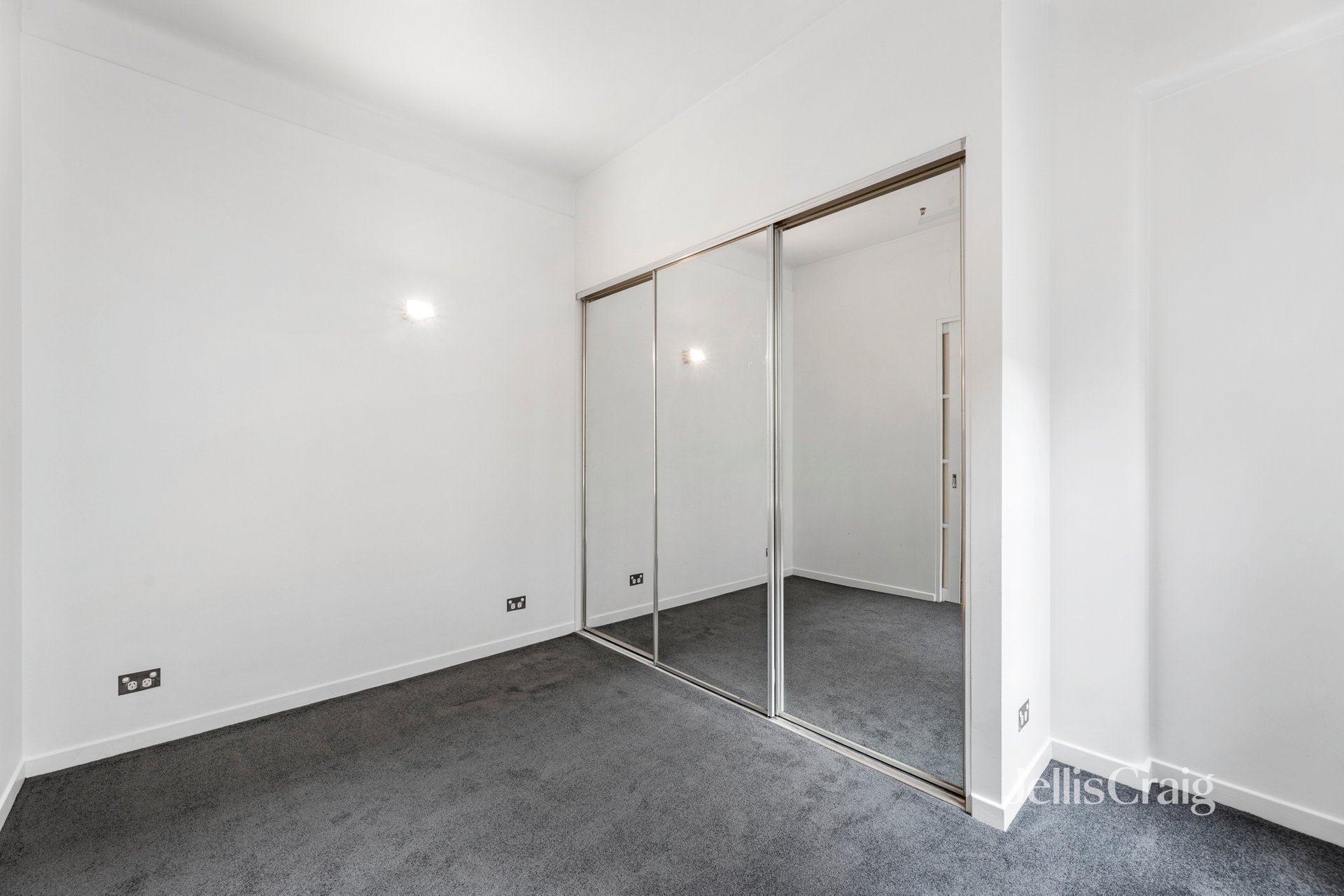 1005/422 Collins St, Melbourne image 5