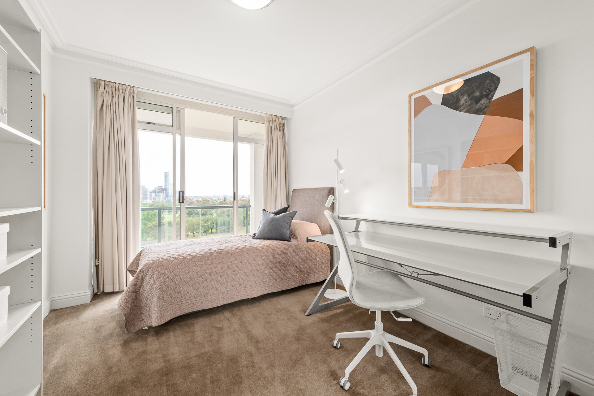Property Gallery Thumbnail 8
