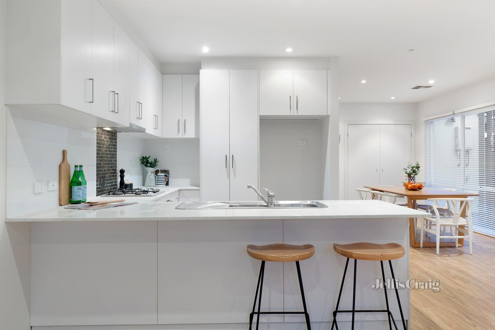 1007a Centre Road, Bentleigh East image 4