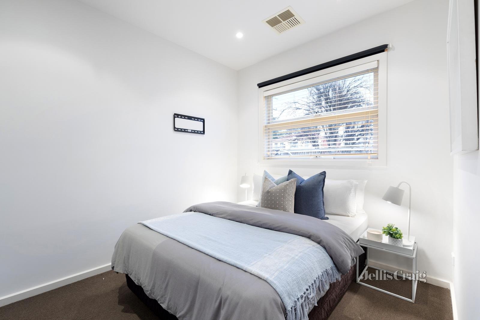 1007a Centre Road, Bentleigh East image 9