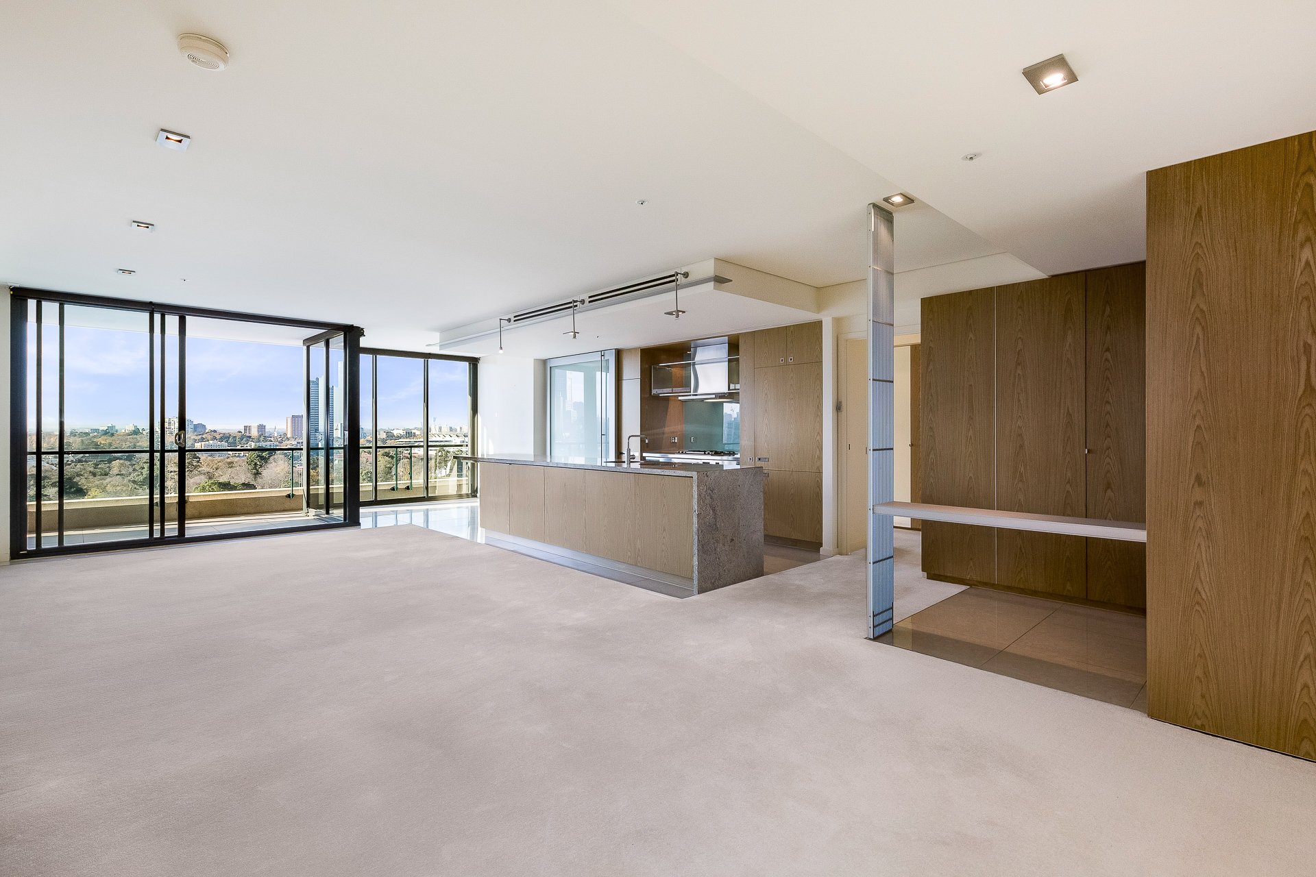 1008/250 St Kilda Road, Southbank image 5
