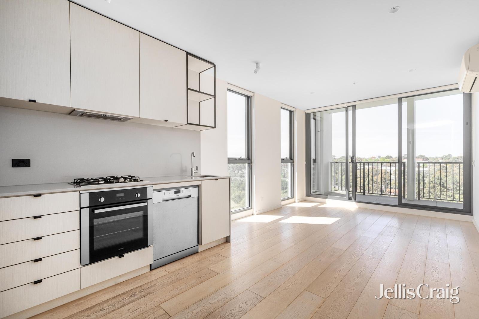 1008/61 Galada Avenue, Parkville image 1