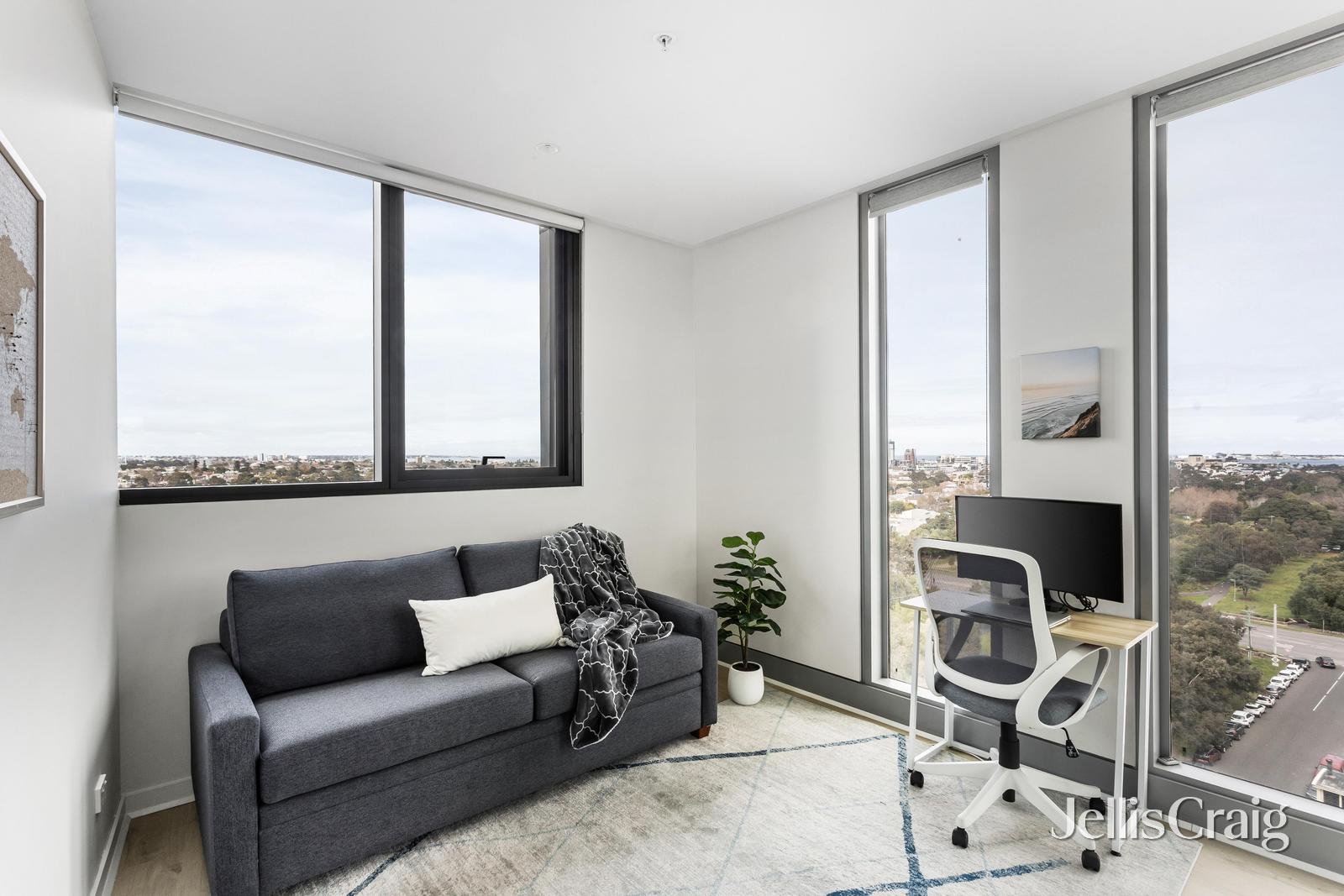 1009/259 Normanby Road, South Melbourne image 12