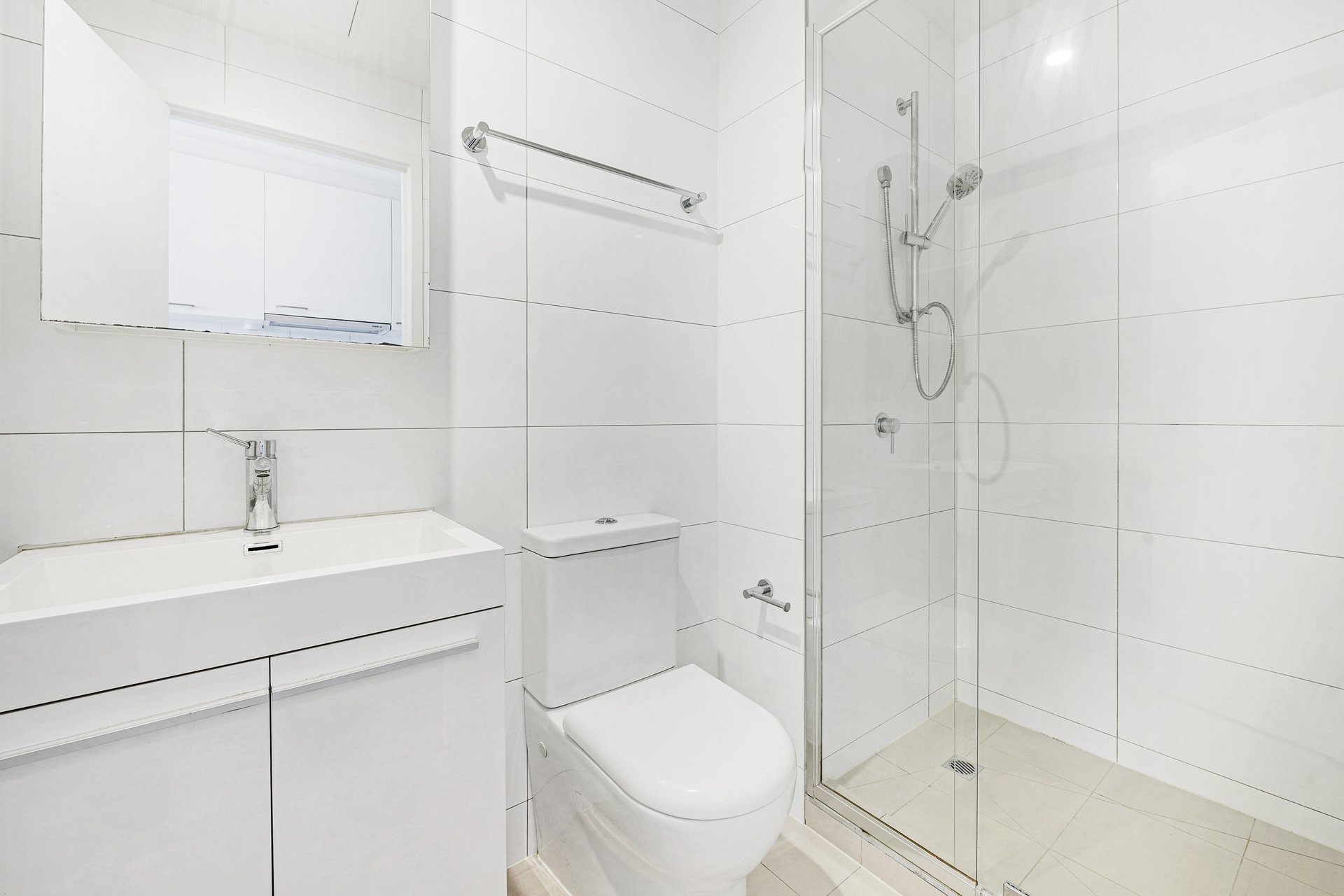 1009B/39 Kingsway, Glen Waverley image 2