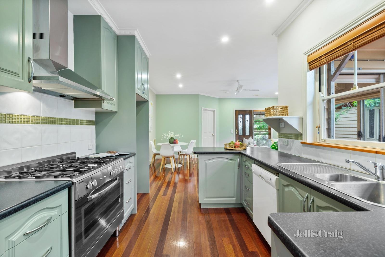 100A Nelson Road, Box Hill North image 3