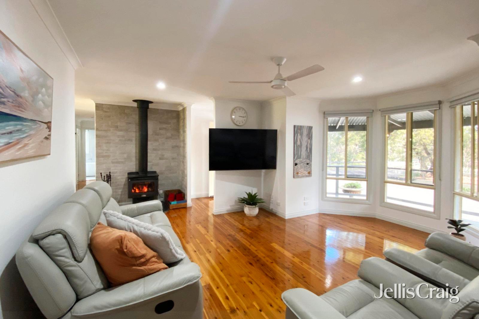 101 Barker Street, Teesdale image 4