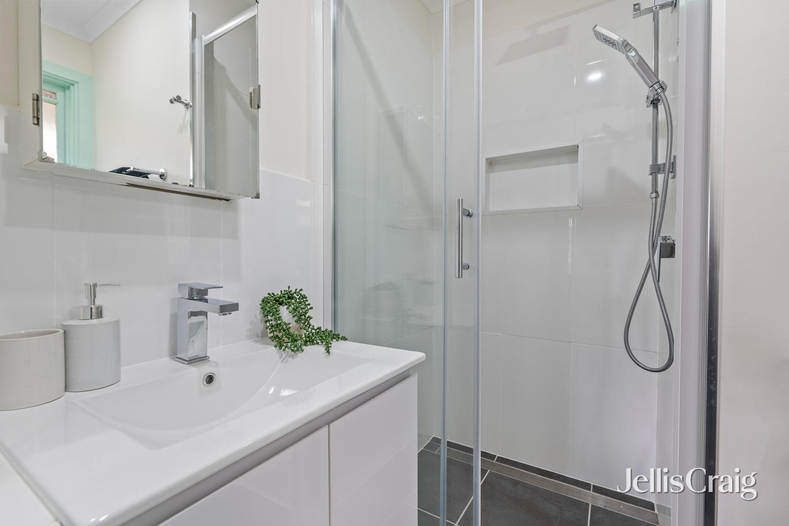 101 Capital Avenue, Glen Waverley image 7