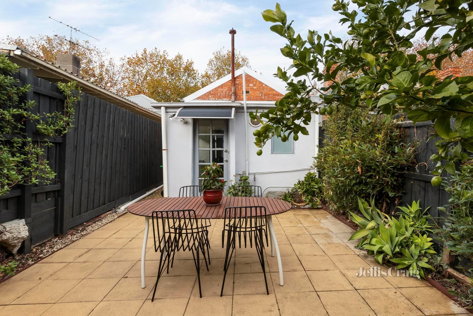 101 Charles Street, Abbotsford image 3