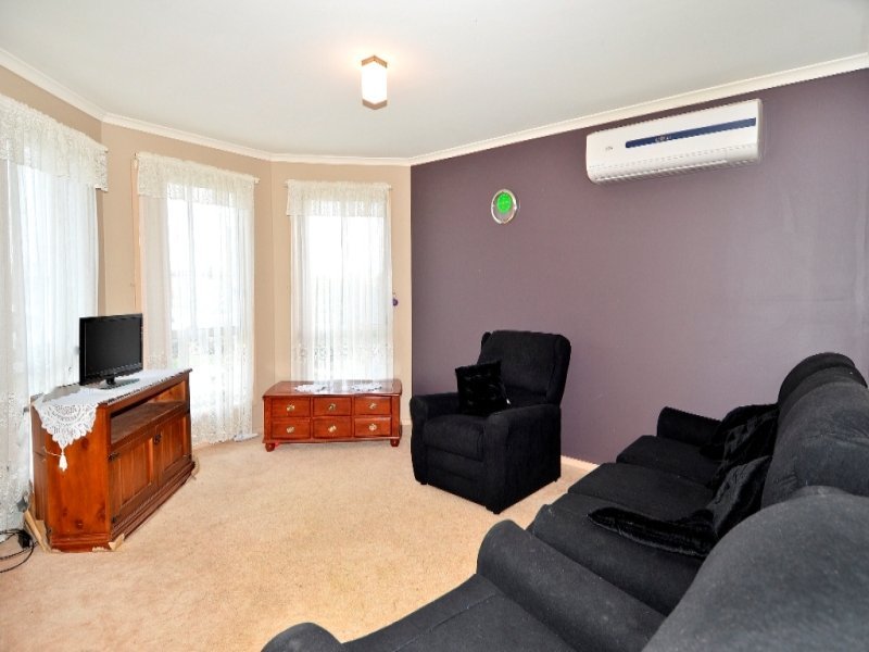 101 Flinders Avenue, Lara image 4