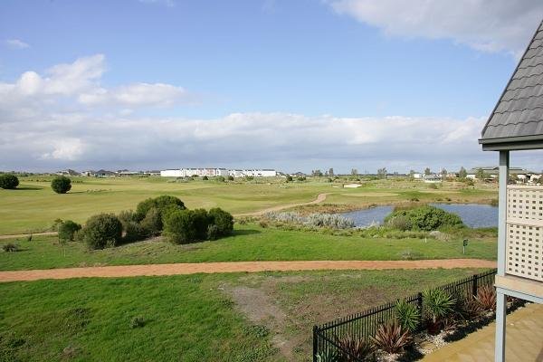 10/1 Greg Norman Drive, Point Cook image 3