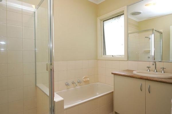 10/1 Greg Norman Drive, Point Cook image 5