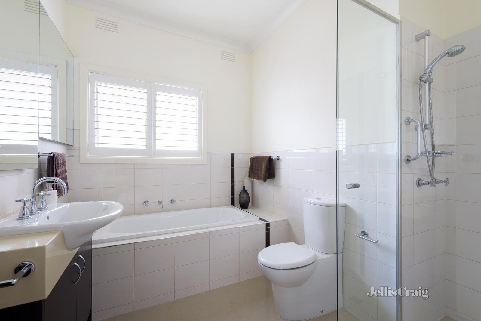 101 Greythorn Road, Balwyn North image 9