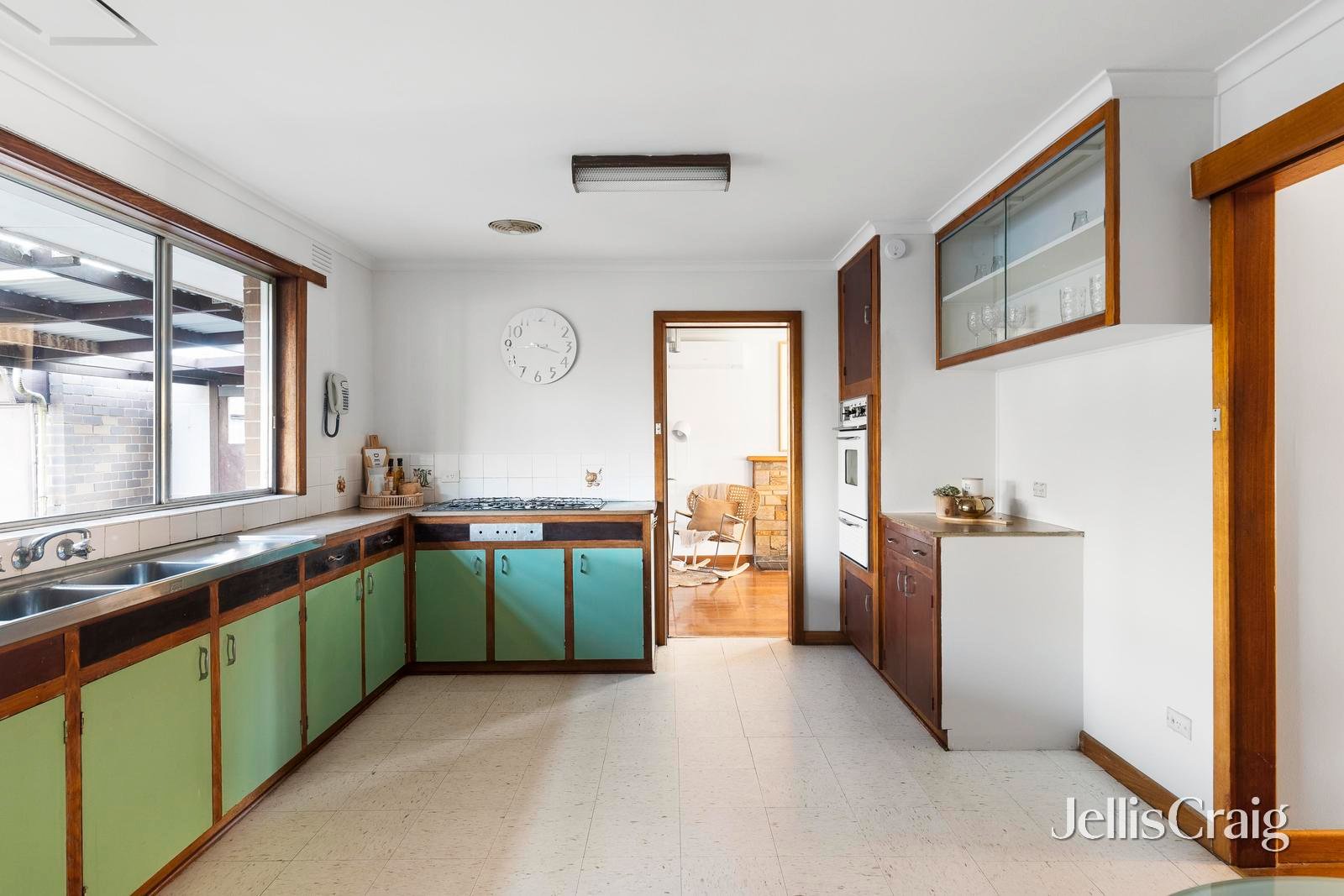 101 Nell Street, Greensborough image 6