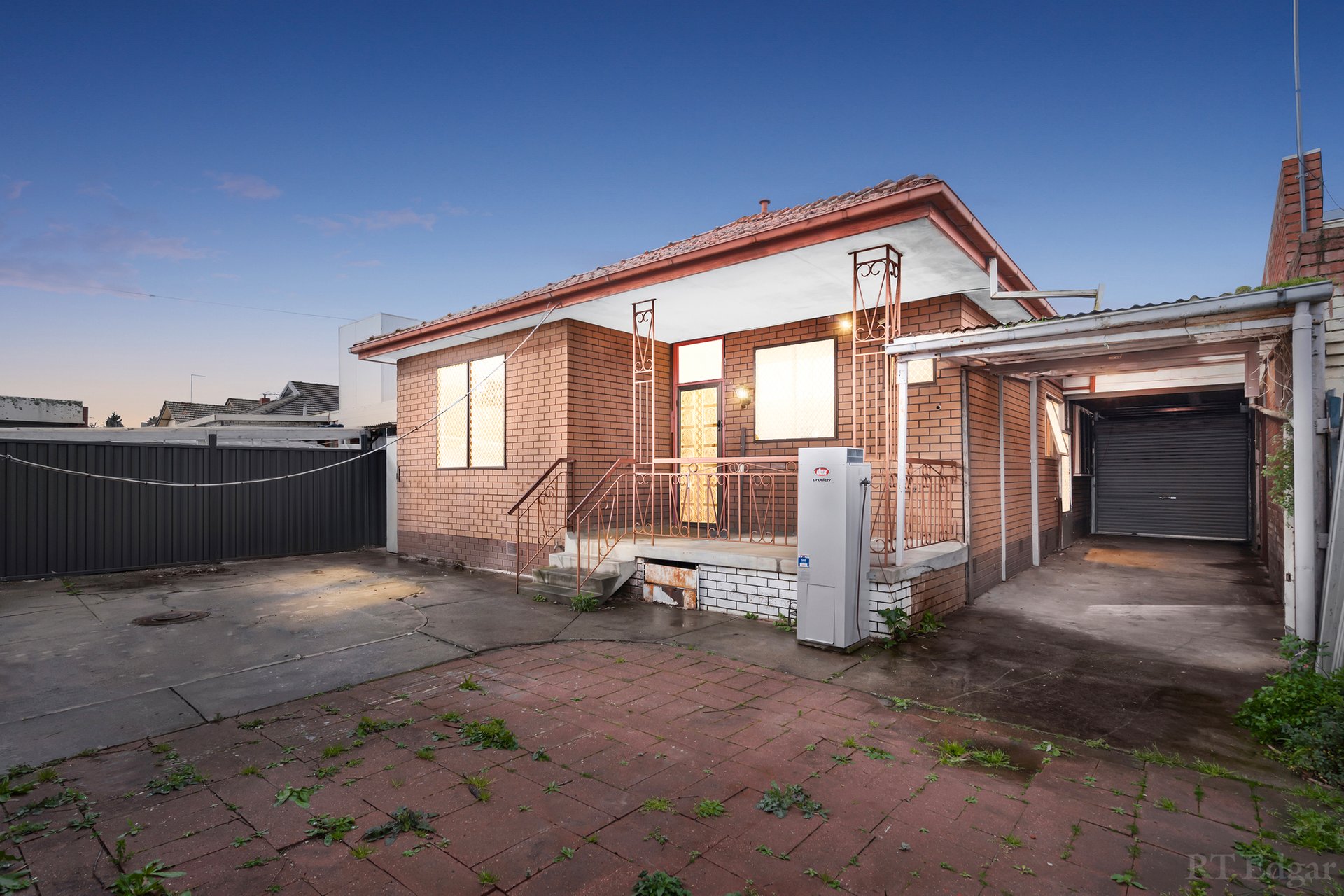 Property Gallery Thumbnail 9