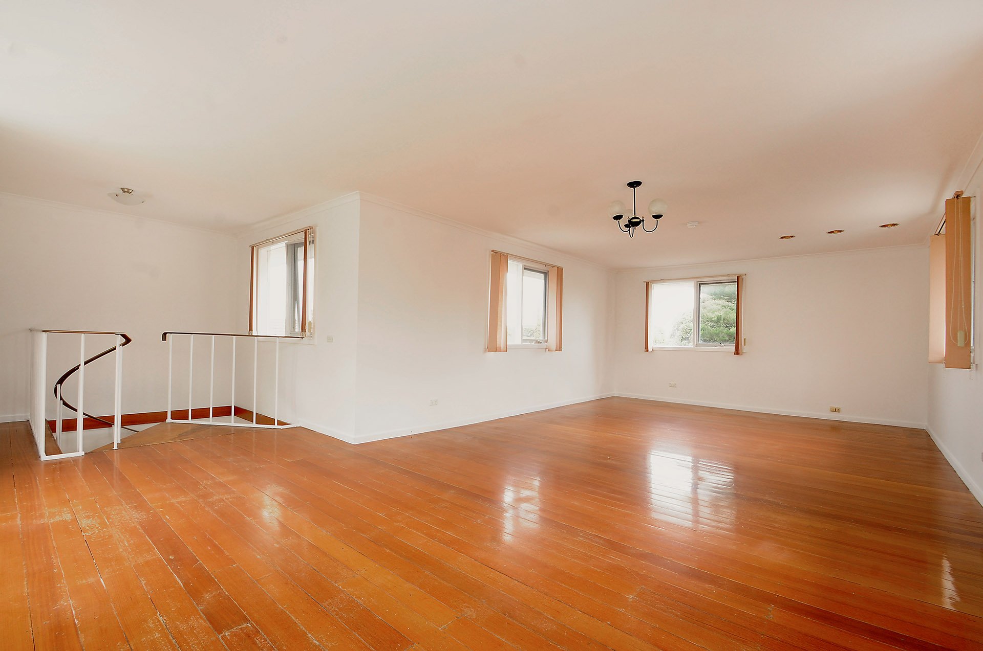 101 Whites Lane, Glen&nbsp;Waverley image 3