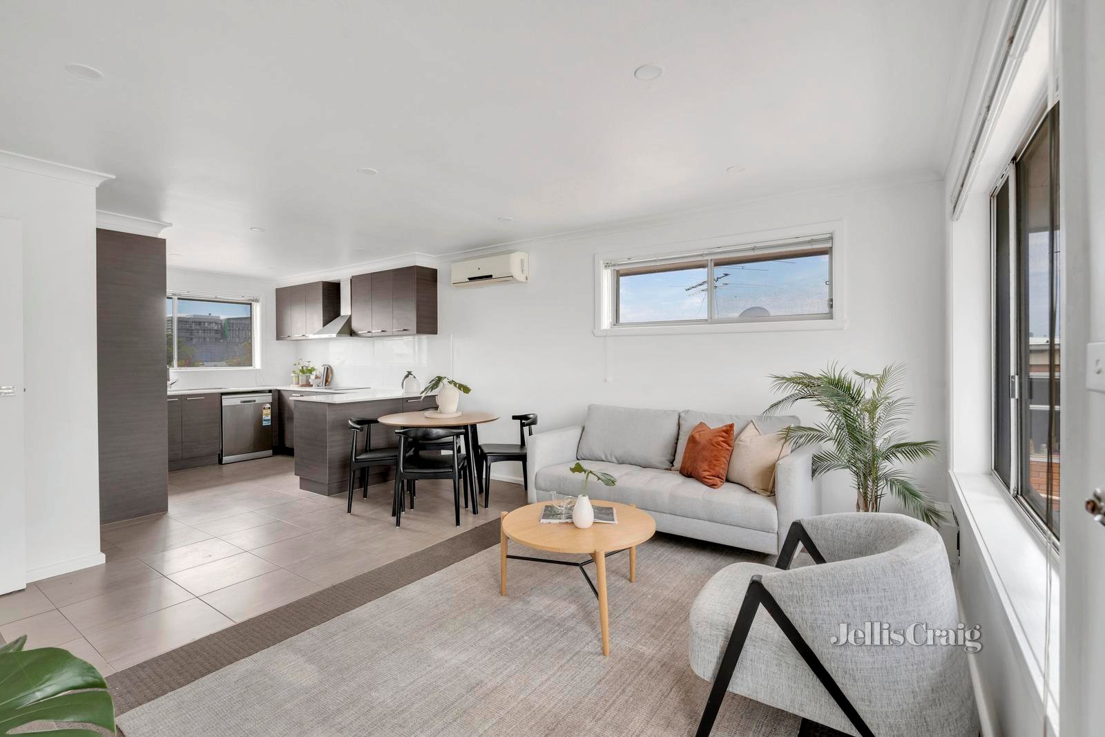 10/100 Blyth Street, Brunswick image 2