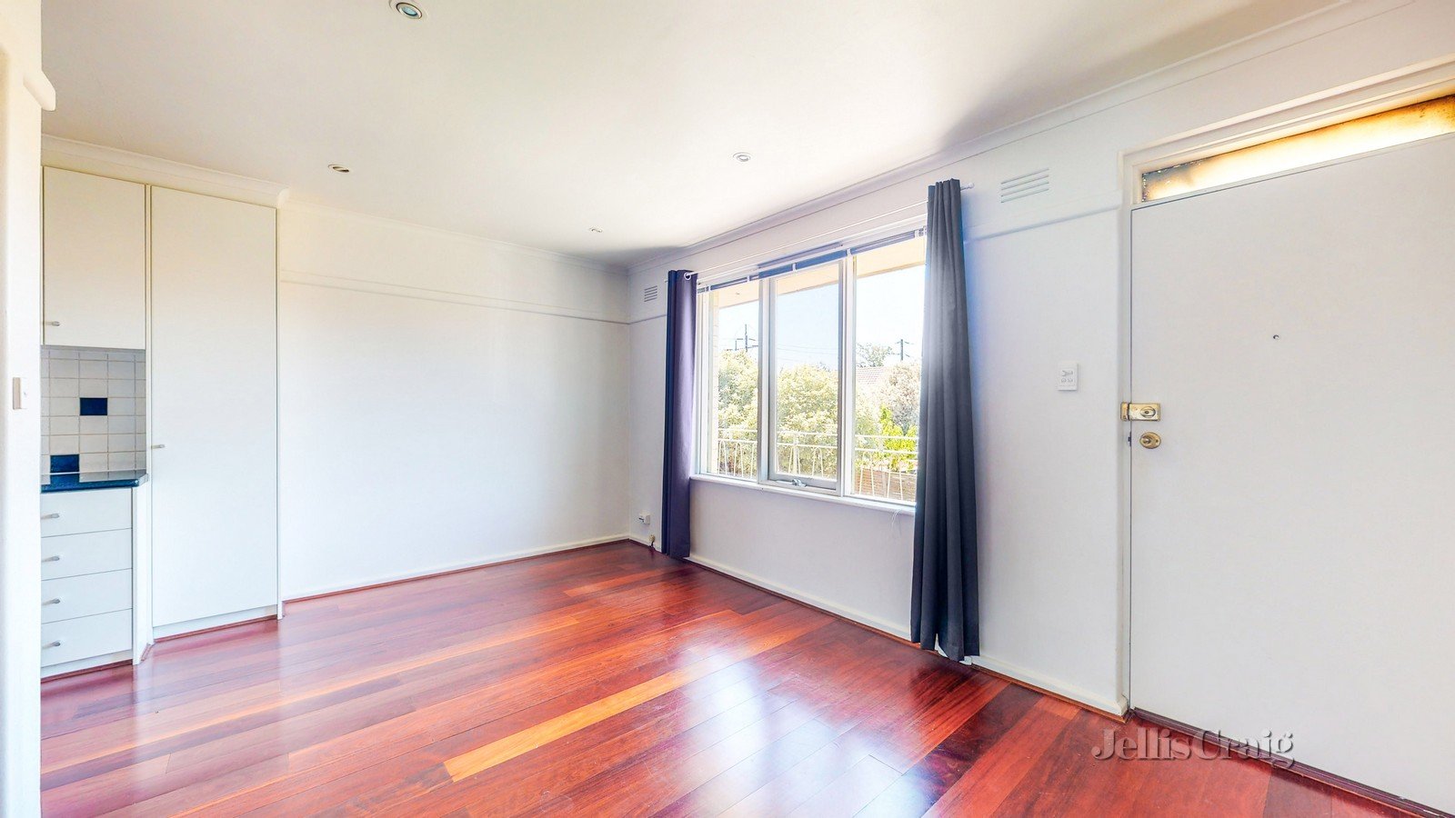 10/100 Claremont Avenue, Malvern image 2