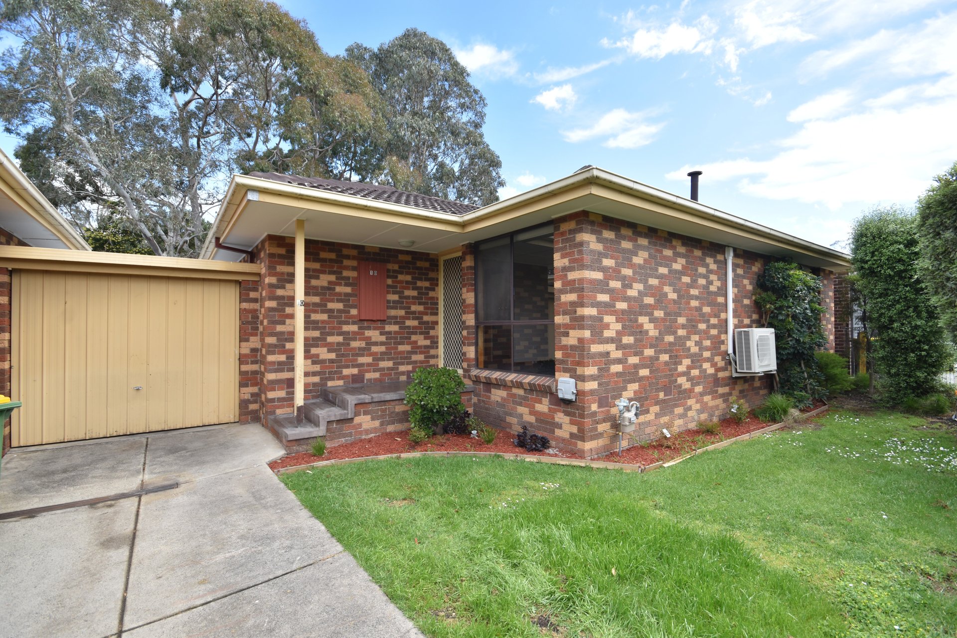 10/104 Sherlock Road, Mooroolbark image 1