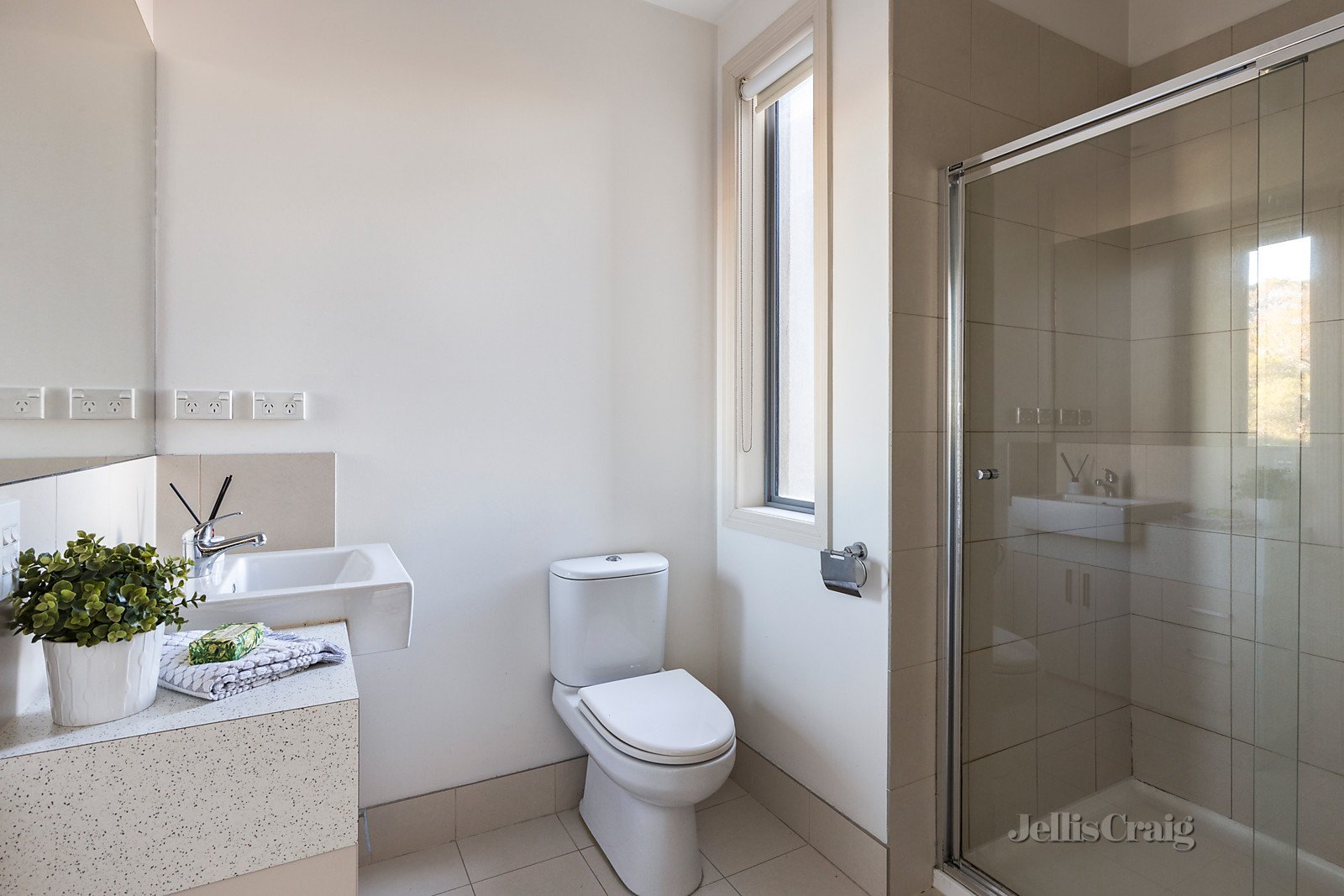 10/107 Herbert Street, Northcote image 16