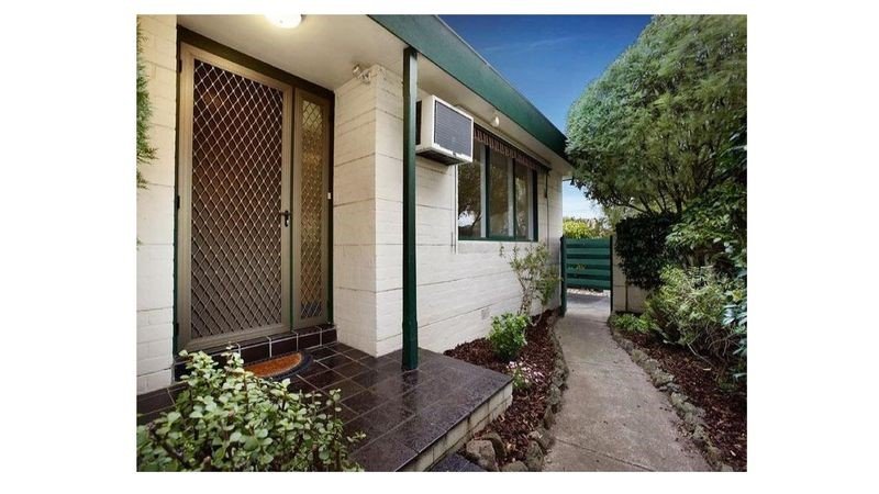 10/109 East Boundary Road, Bentleigh East image 2