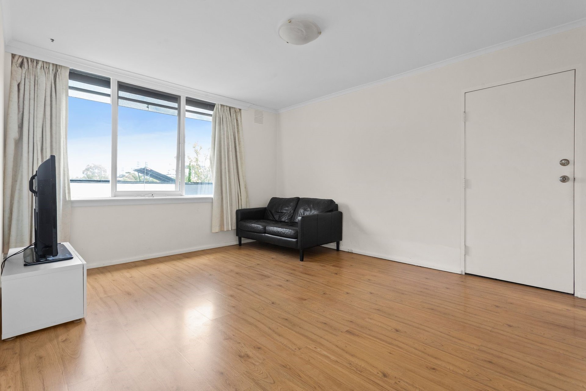 10/10A Mason Street, Hawthorn image 2