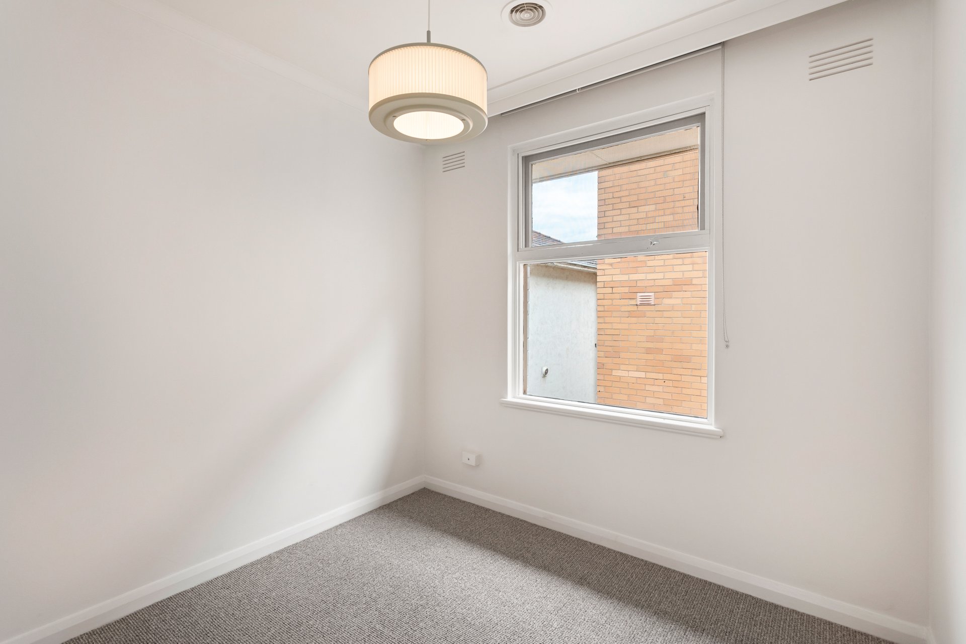 Property Gallery Thumbnail 7