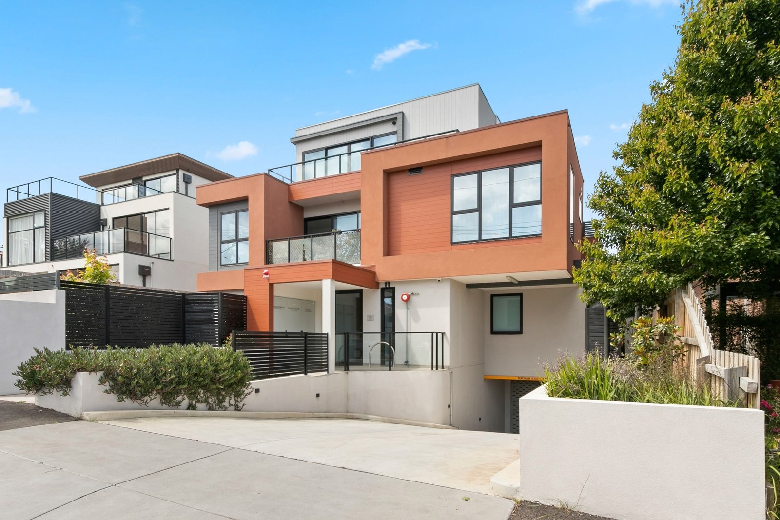 Property Gallery - Main Image