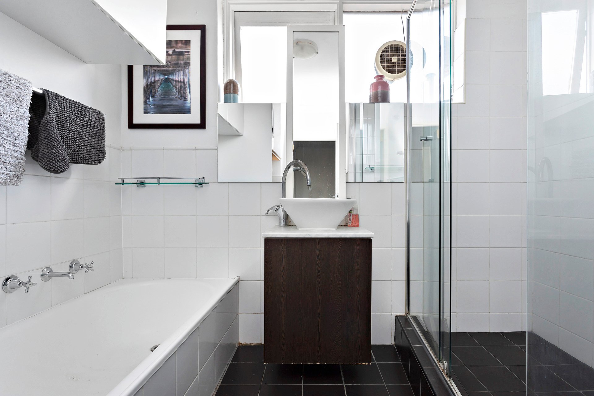 Property Gallery Thumbnail 9