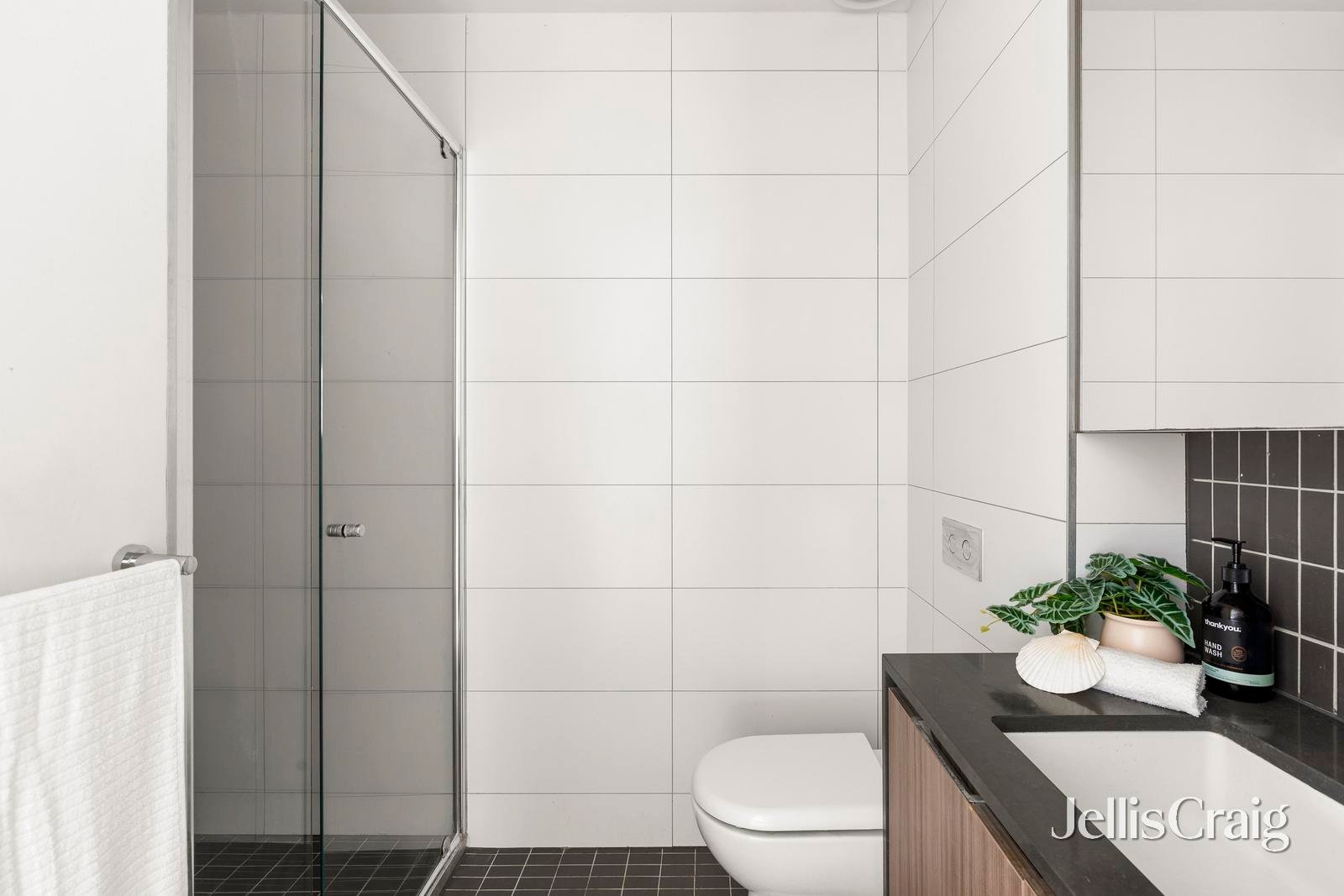101/130 Errol Street, North Melbourne image 8