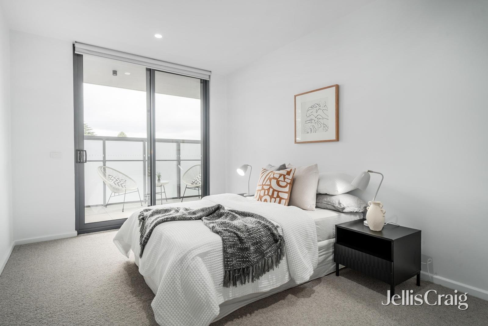 101/14-16 Clay Drive, Doncaster image 7