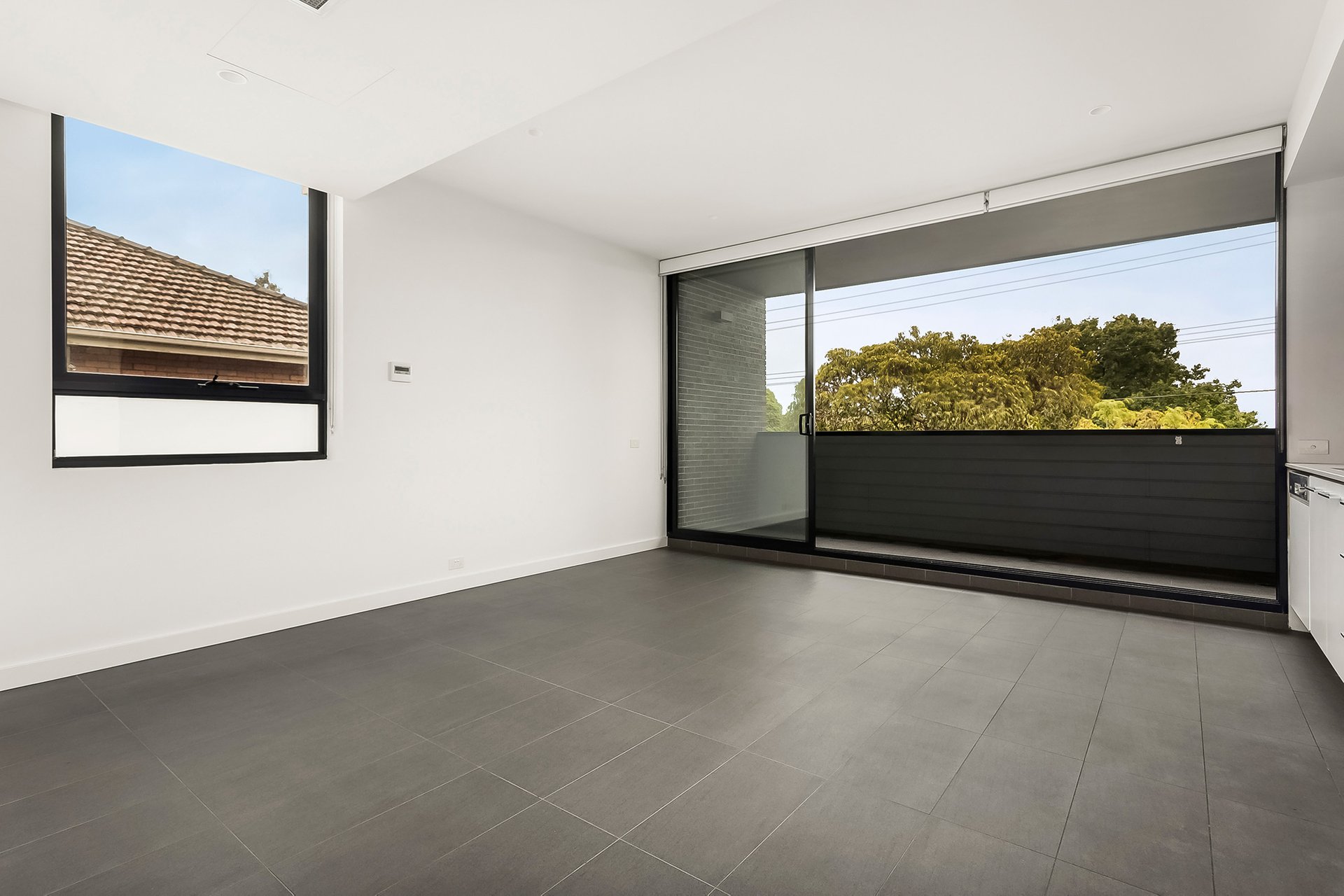 Property Gallery - Main Image