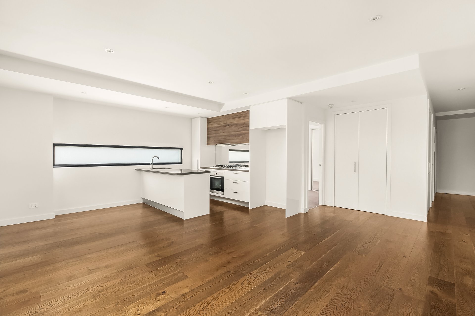 Property Gallery Thumbnail 2