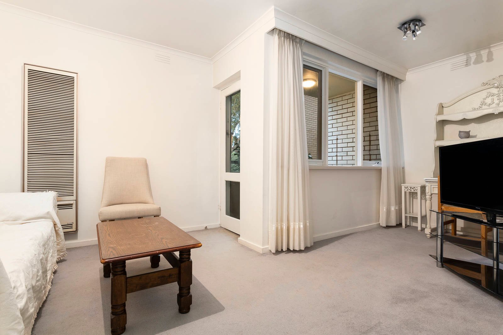 Property Gallery Thumbnail 6