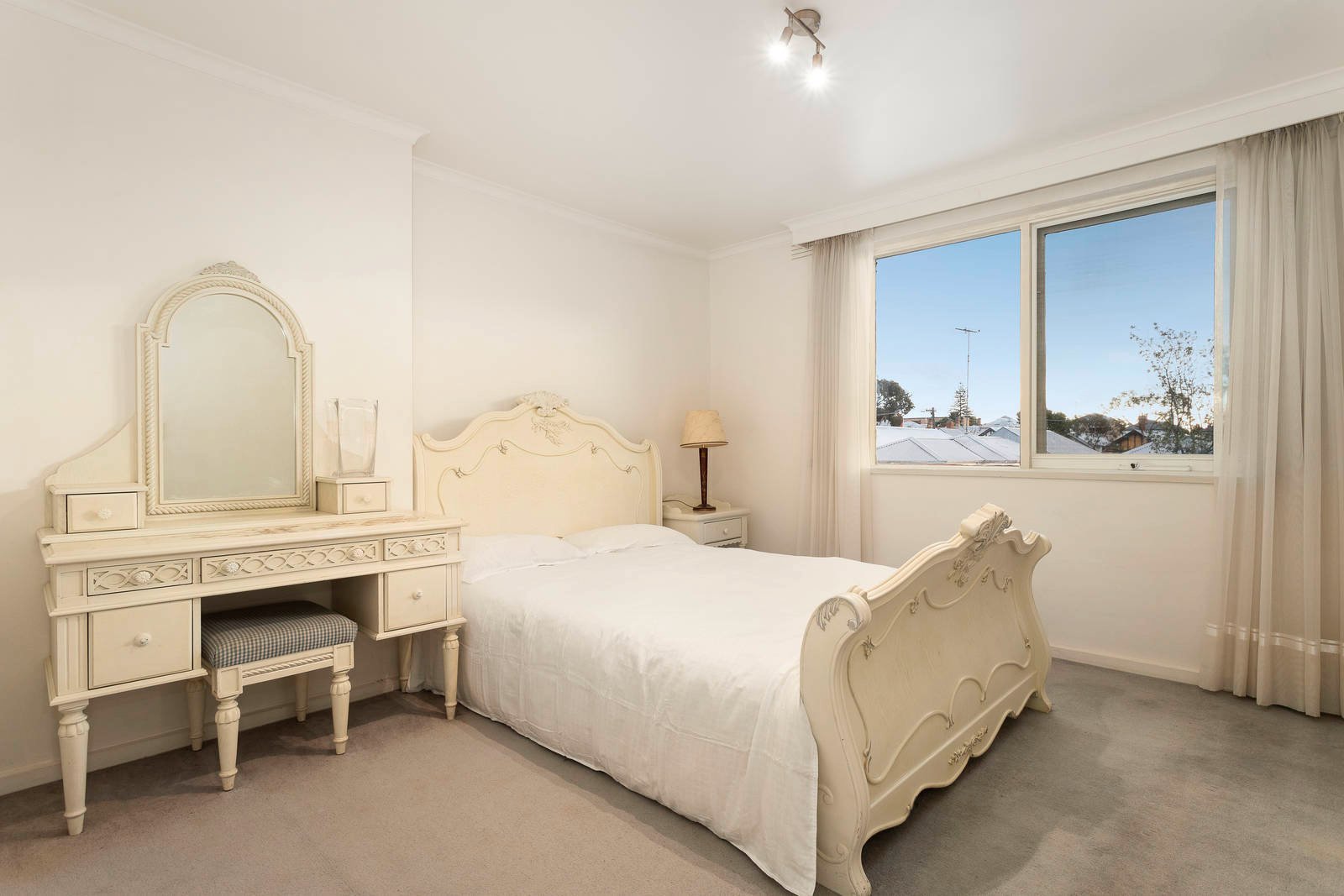 Property Gallery Thumbnail 9