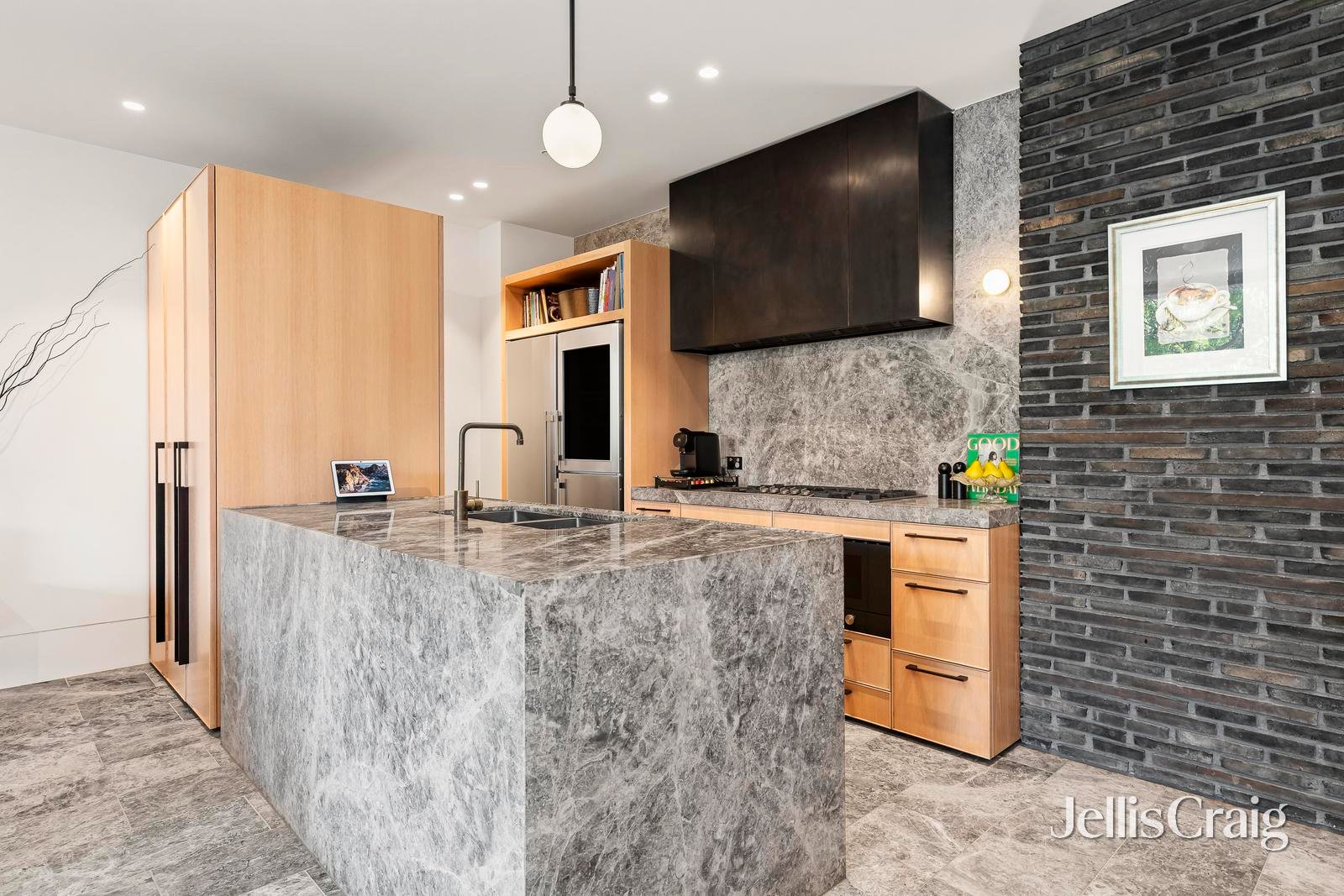 101/2 Pine Avenue, Elwood image 5