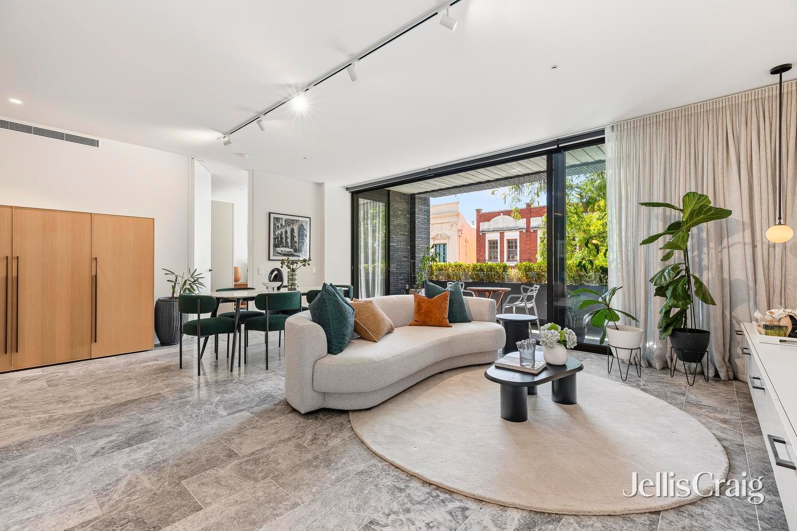 101/2 Pine Avenue, Elwood image 7