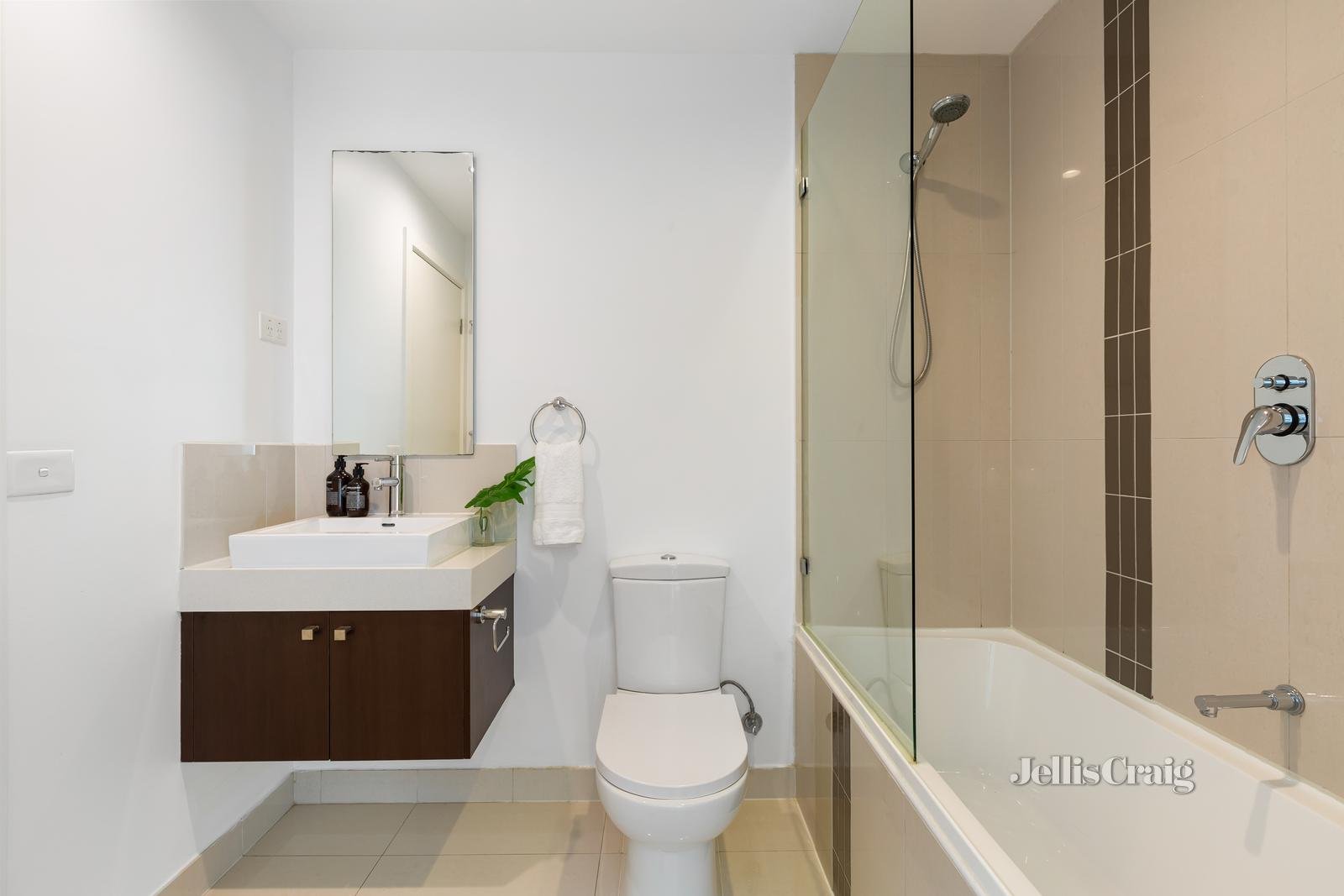 10/120 Patterson Road, Bentleigh image 6