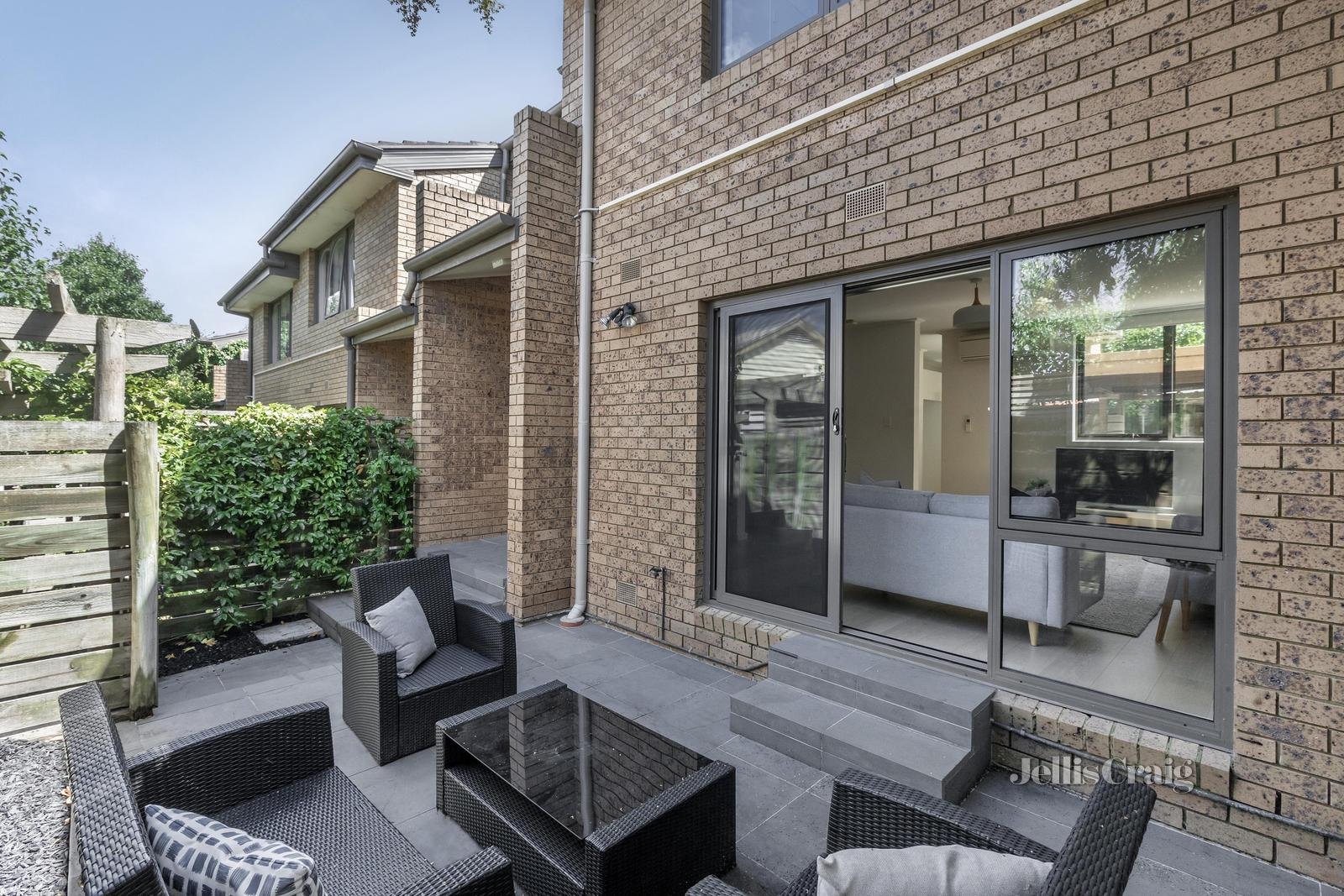 10/122-126 Milton Parade, Glen Iris image 1