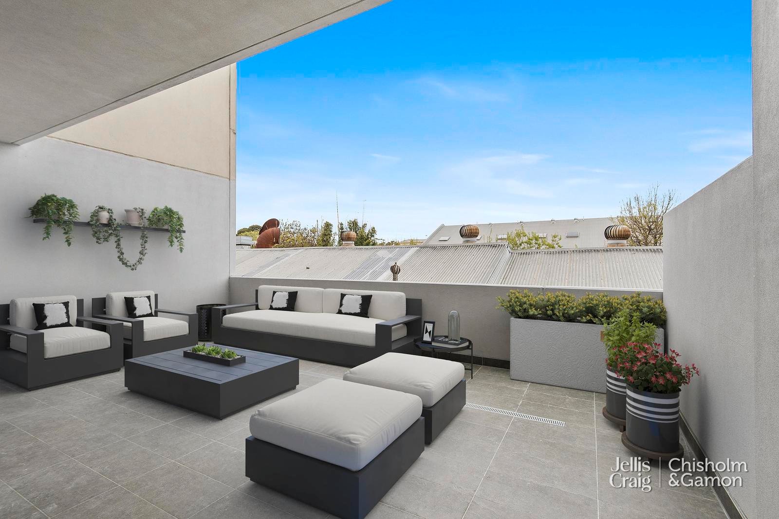 10/125 Ormond Road, Elwood image 1