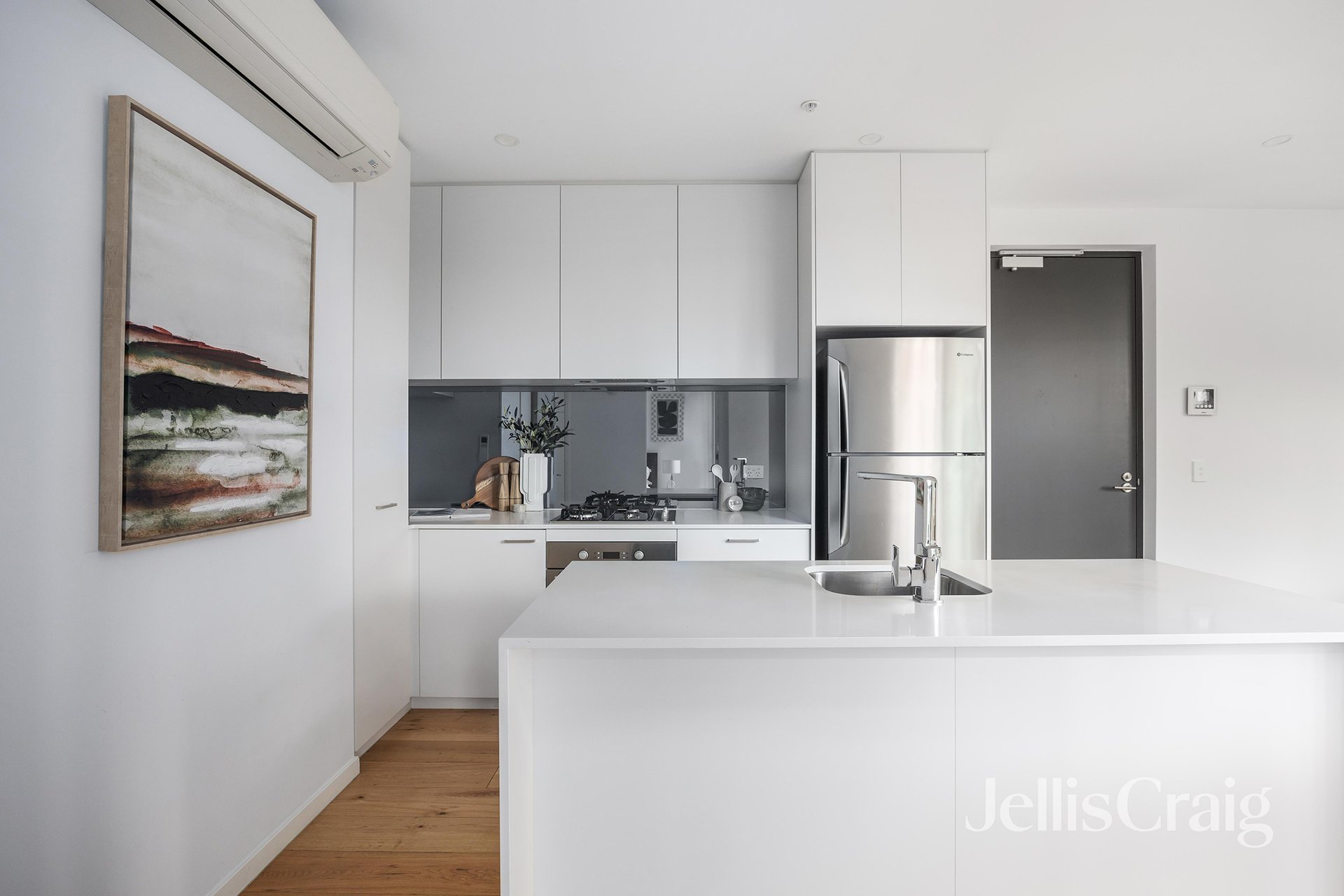 101/25 Pryor Street, Eltham image 3