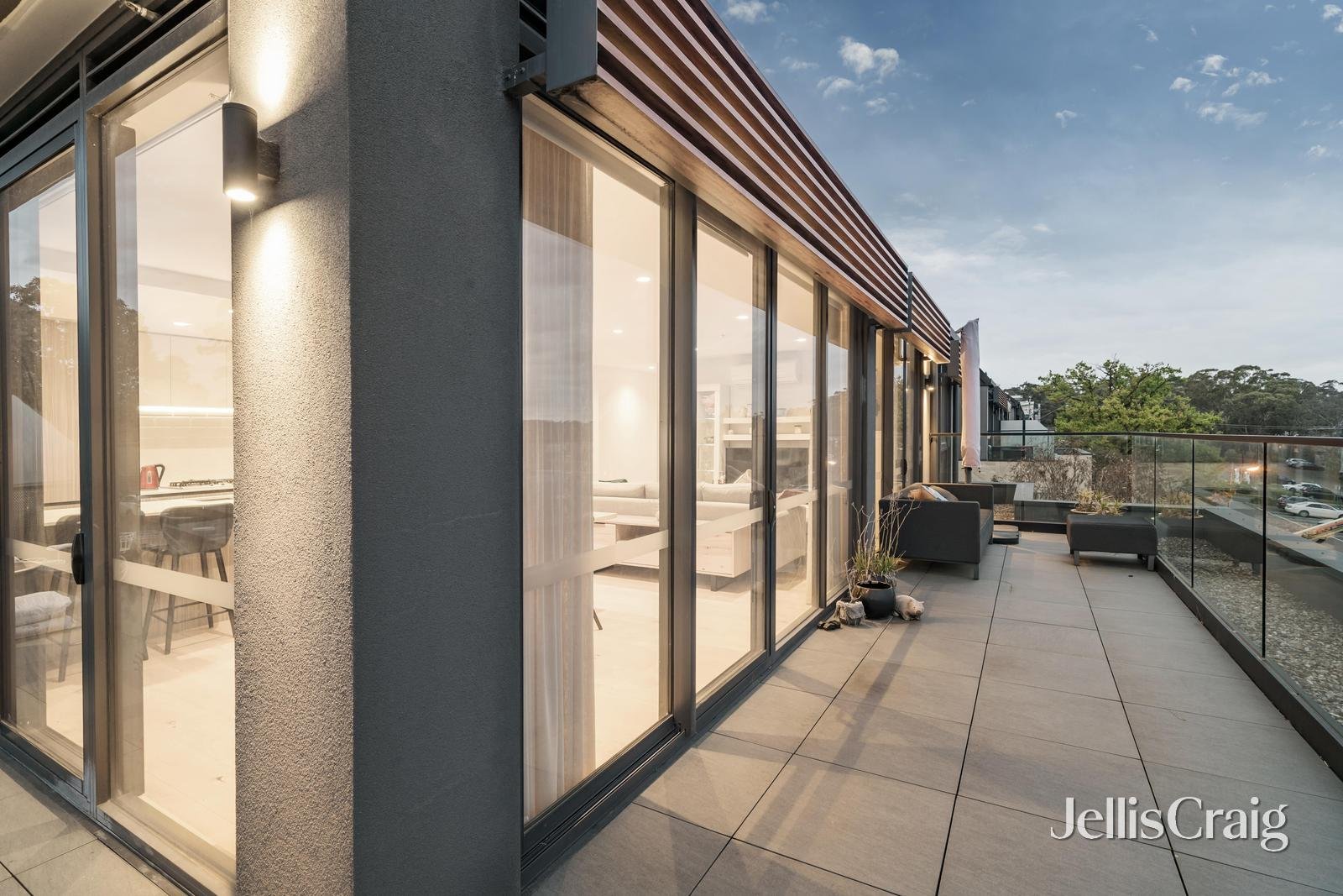 101/26 Pryor Street, Eltham image 2