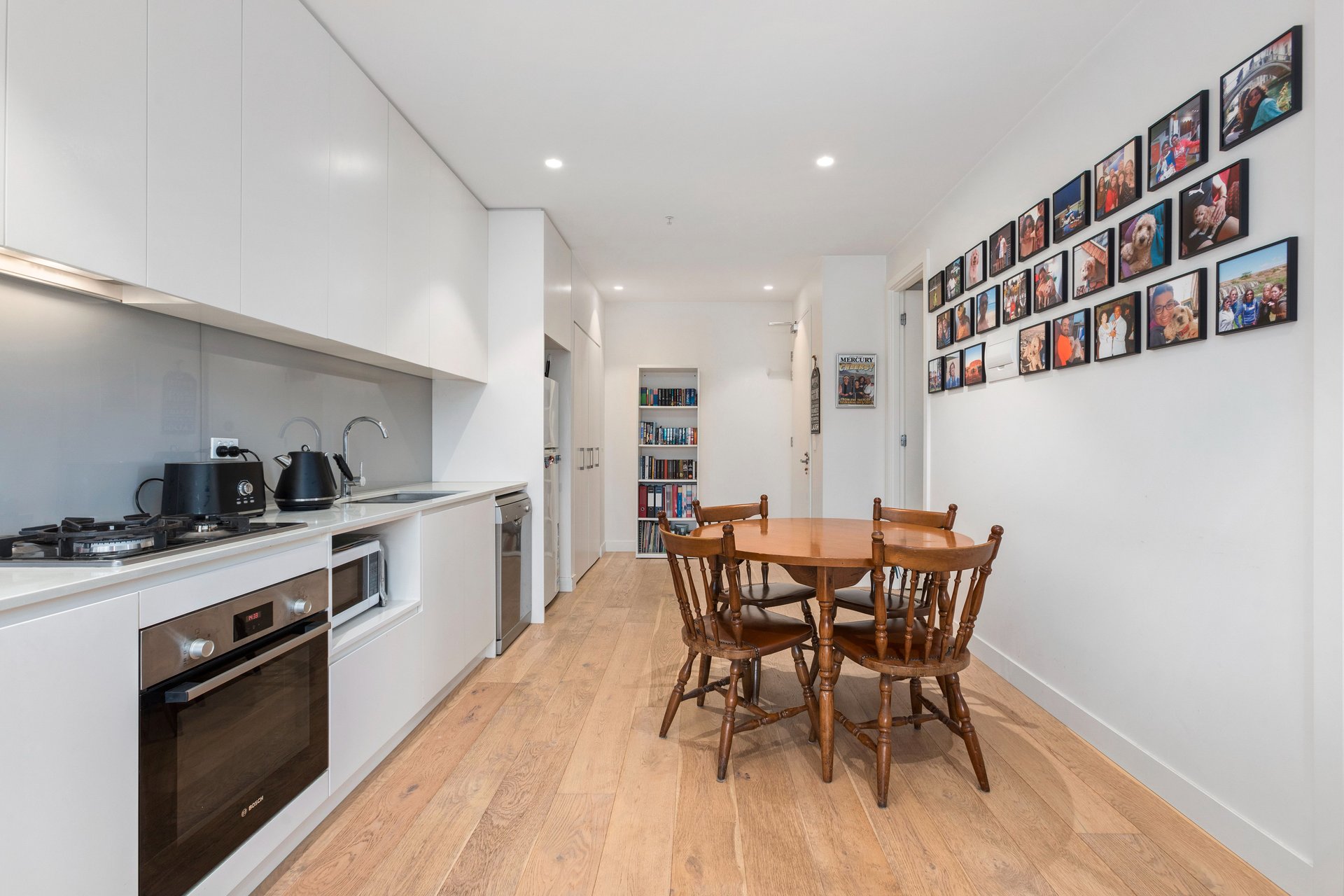 101 / 336 South Road Hampton East