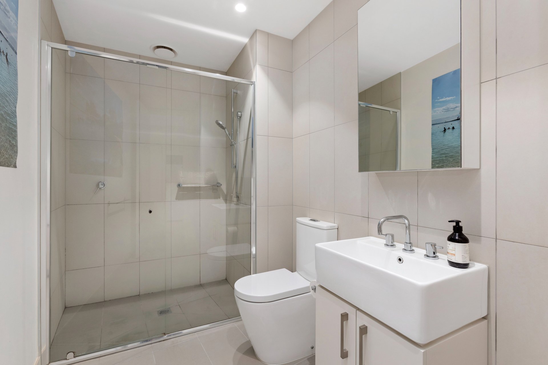 101 / 336 South Road Hampton East