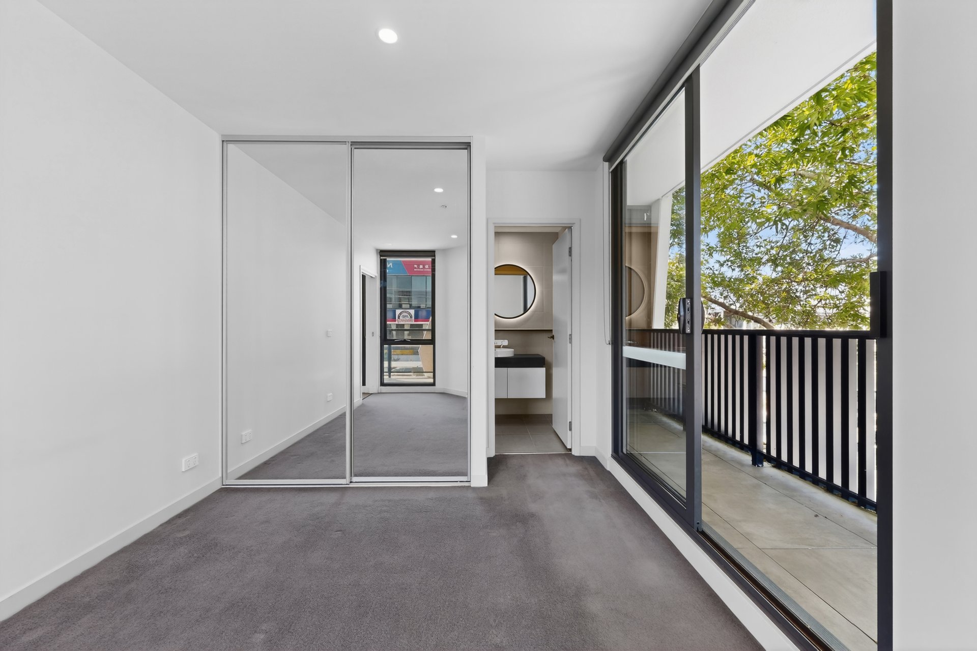 101/340 Whitehorse Road, Balwyn image 5