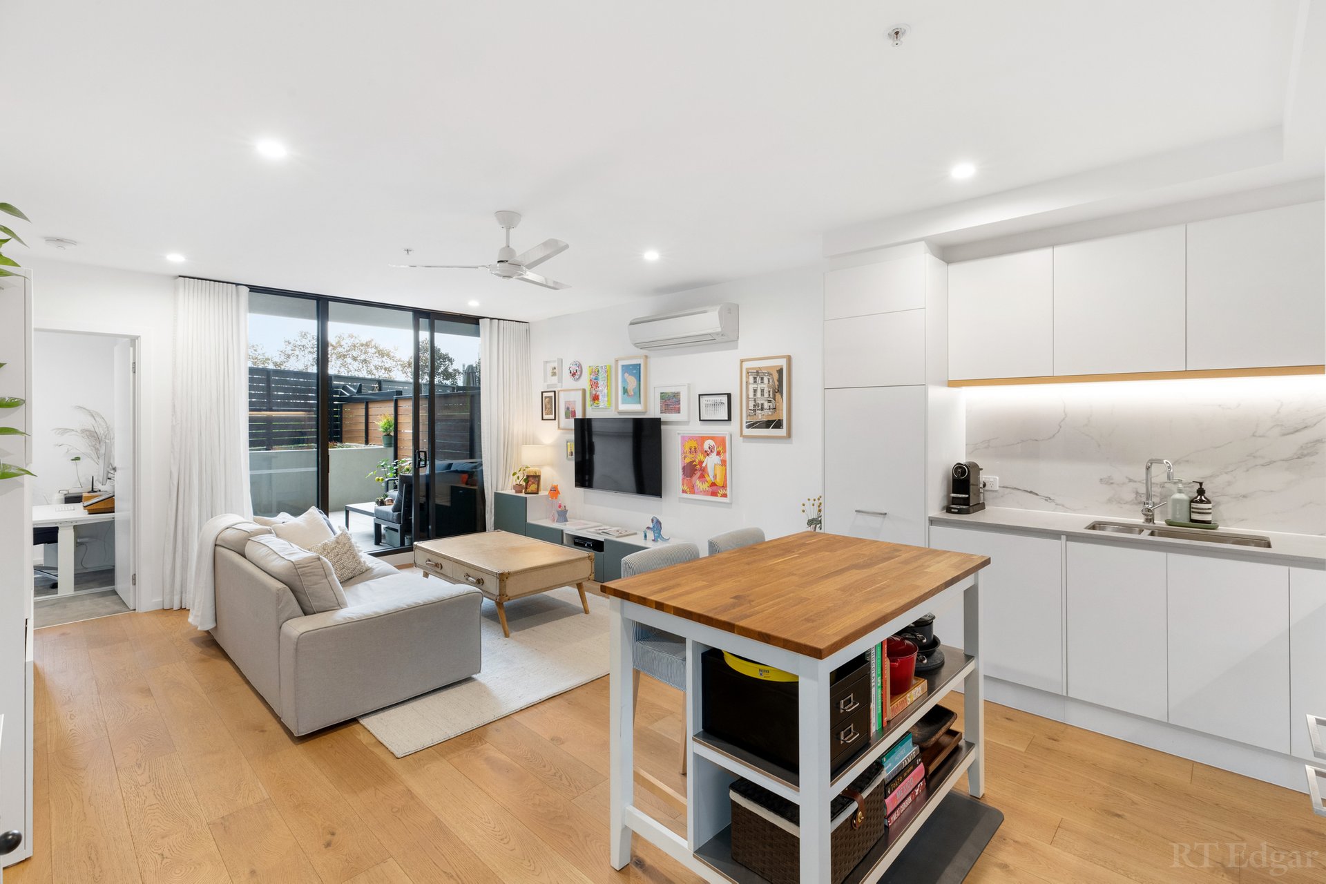 Property Gallery - Main Image