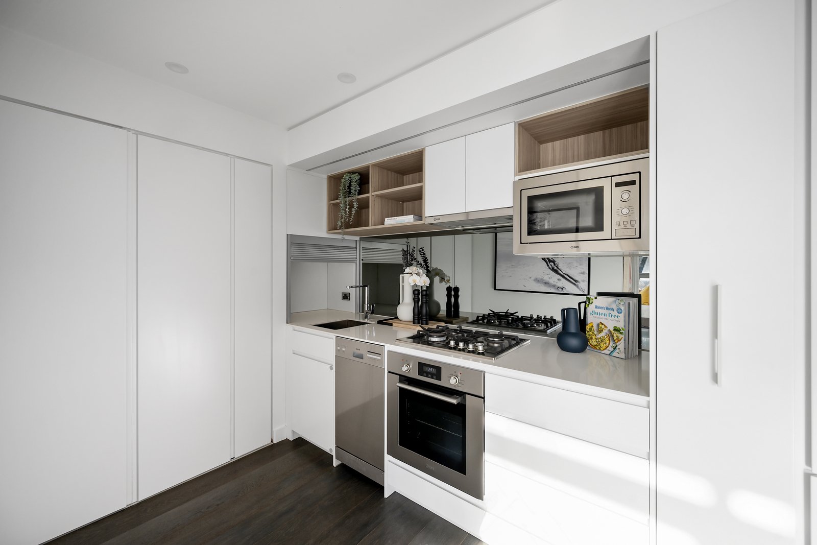 Property Gallery Thumbnail 3