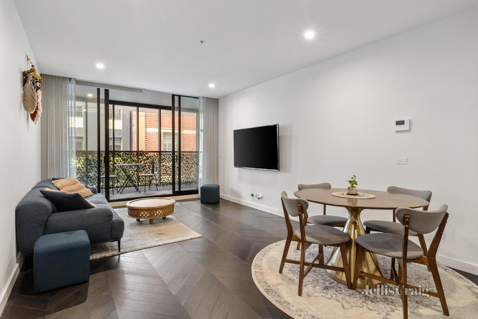 101/382 Burwood Road, Hawthorn image 1