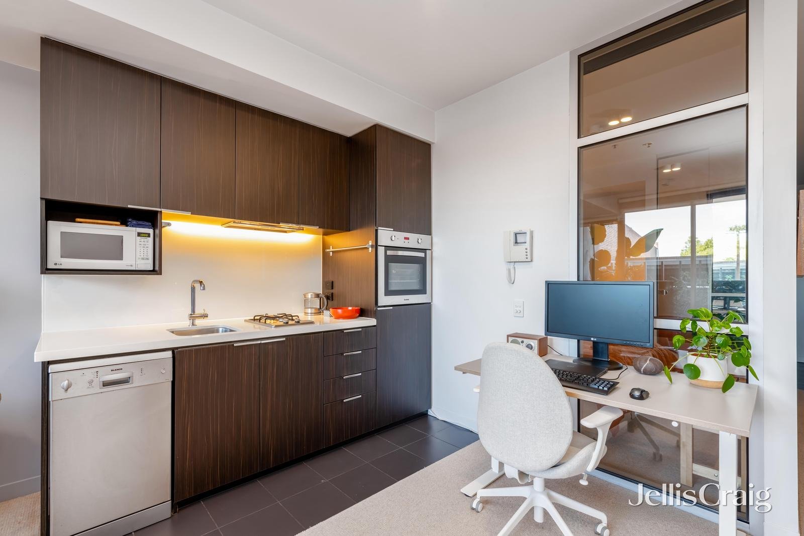 101/4 Bik Lane, Fitzroy North image 4