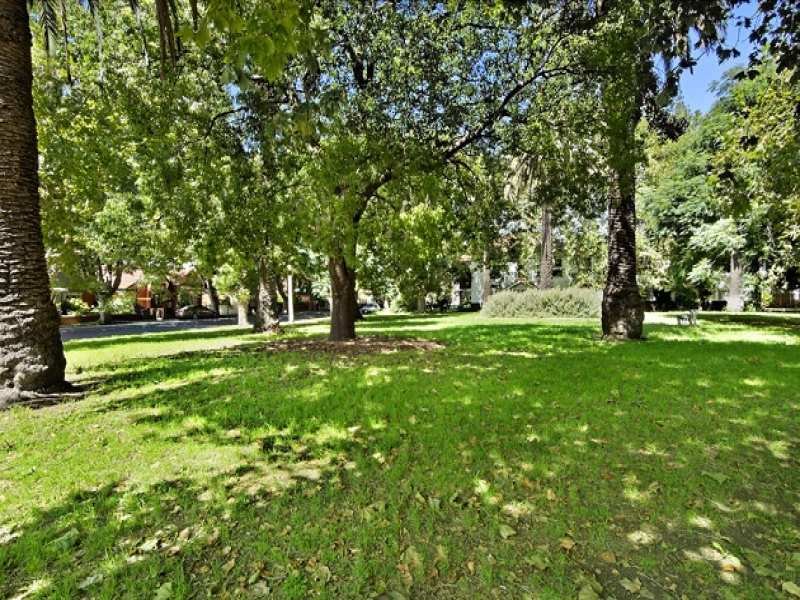10/14 Broadway, Elwood image 9